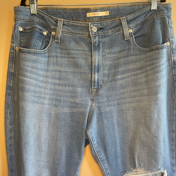 Levi’s 726 Flare Jeans | Size 34 (W34 L30) - Picture 4 of 10